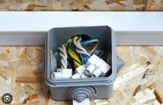 US - Connectors, Junction Boxes, and Accessories